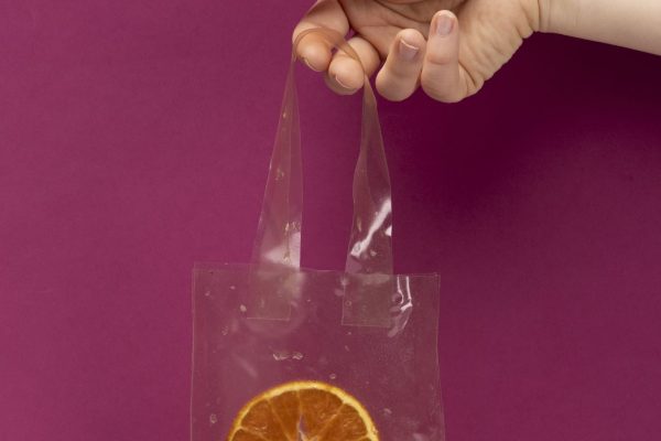 DISCOVERING NEW SOURCES OF MATERIAL: Transparent-film by Elizaveta Tapaila, Aalto CHEM, photo Esa Kapila