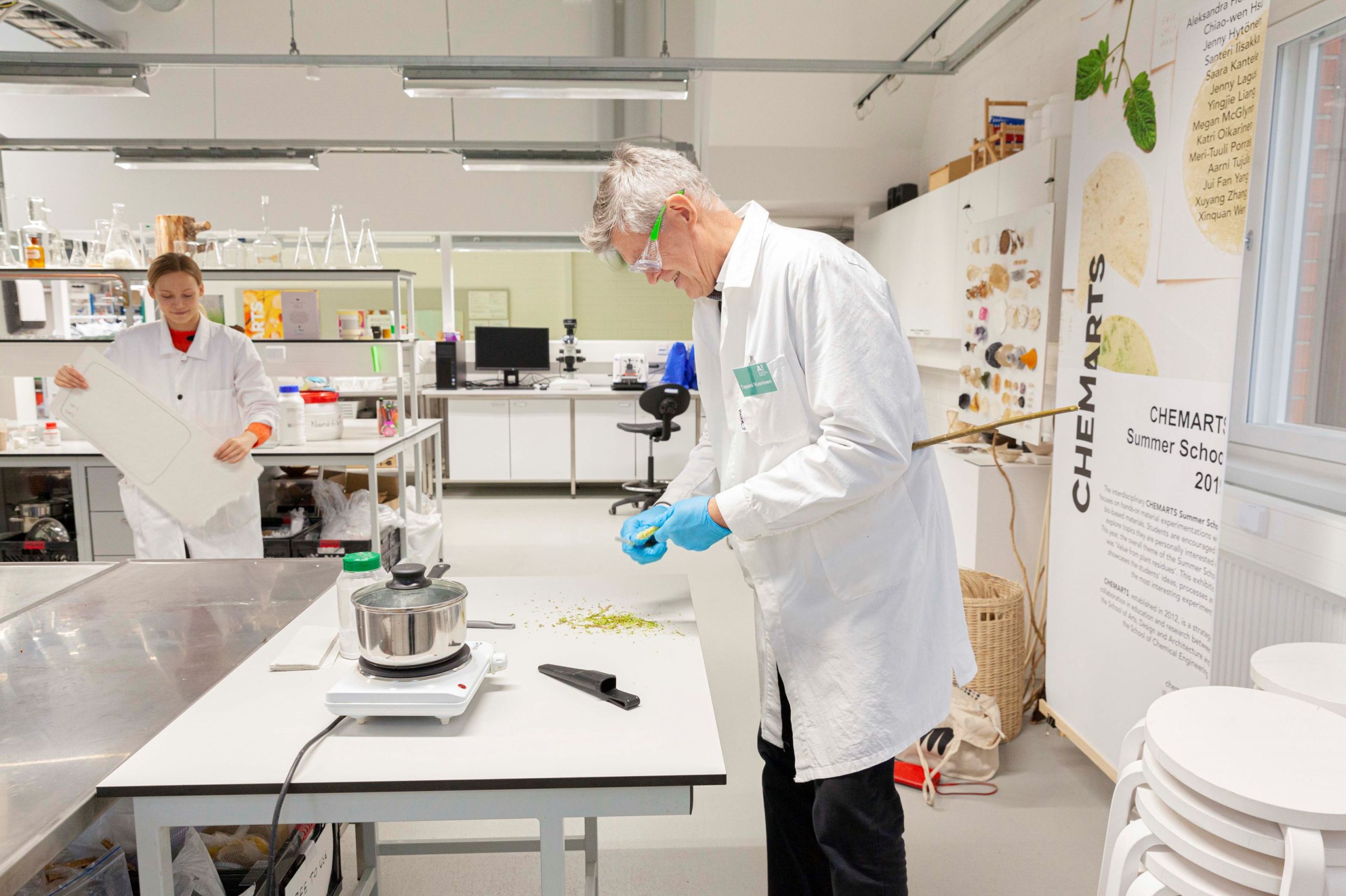 Professor Tapani Vuorinen in CHEMARTS lab